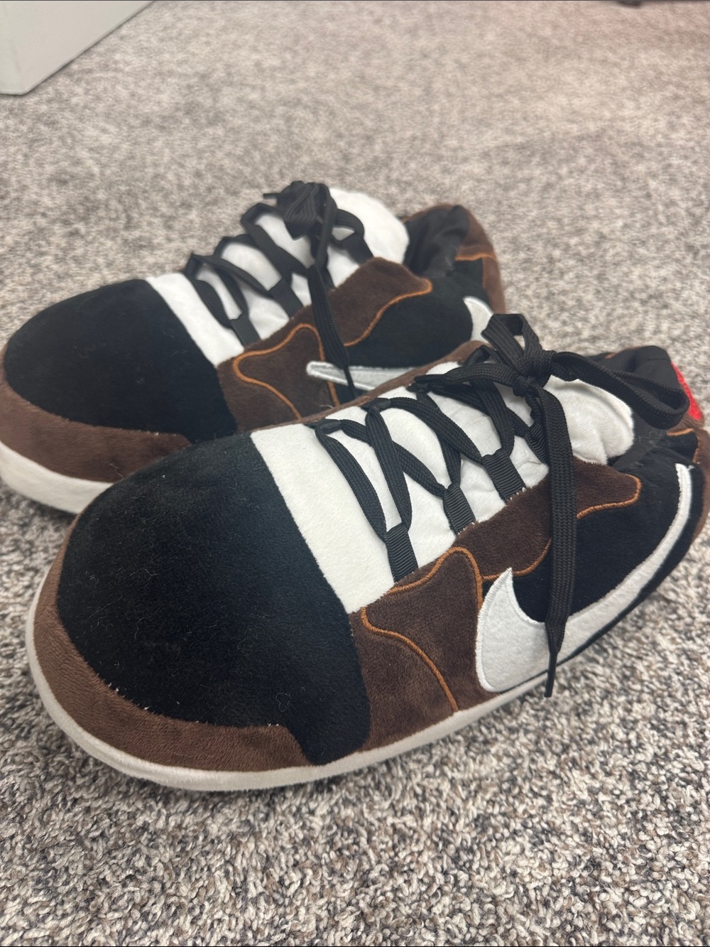 NWOT kids Nike Dunk Sneaker Slippers